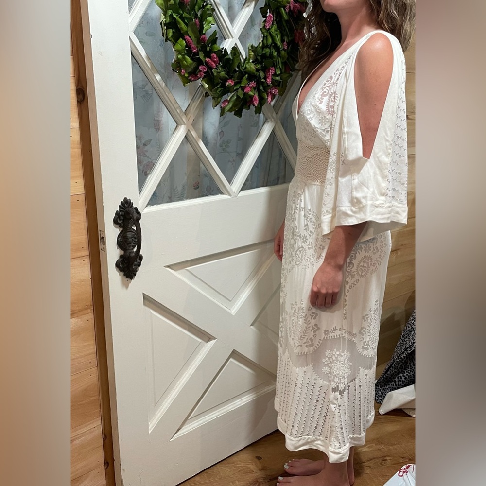 Elegant Off-White Farm Rio Solana Dress Size S - Picture 15 of 16